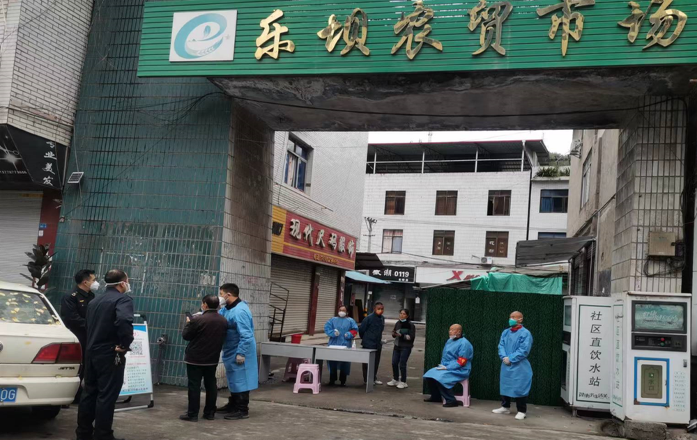 沙河镇：干部群众奋战防疫一线