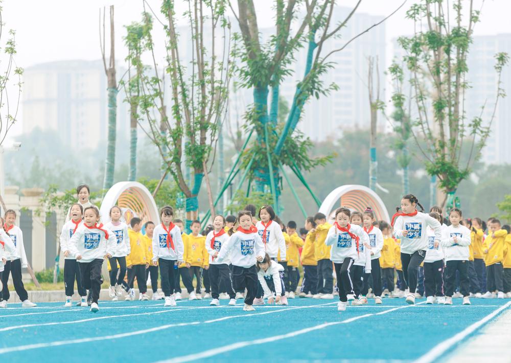 彭山区鹏利小学体质检测运动会圆满结束