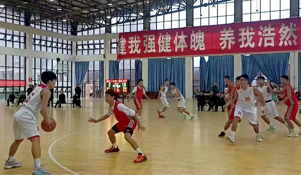 通江中学斩获2022年通江县“文轩杯”中小学生校园篮球联赛高中男子组总冠军