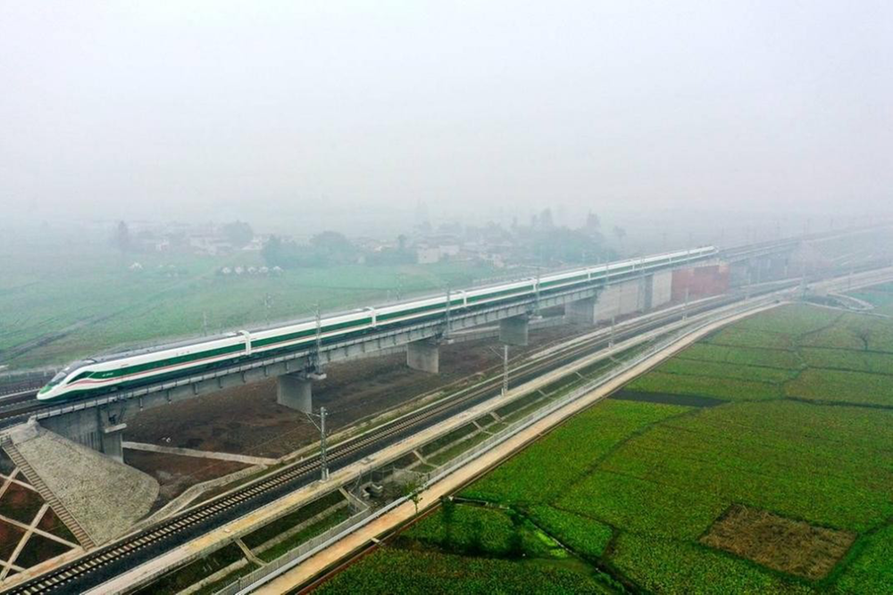 百人团深度游凉山 同程验客见证凉山巨变