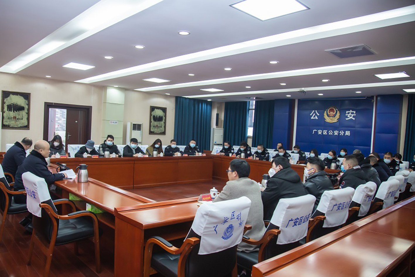 广安区公安分局召开2023年“忠诚护航‘两节两会’”主题宣传月活动新闻通气会