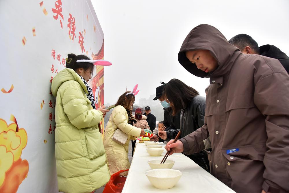 洪雅县：新春游园会热闹开场 提升群众获得感幸福感