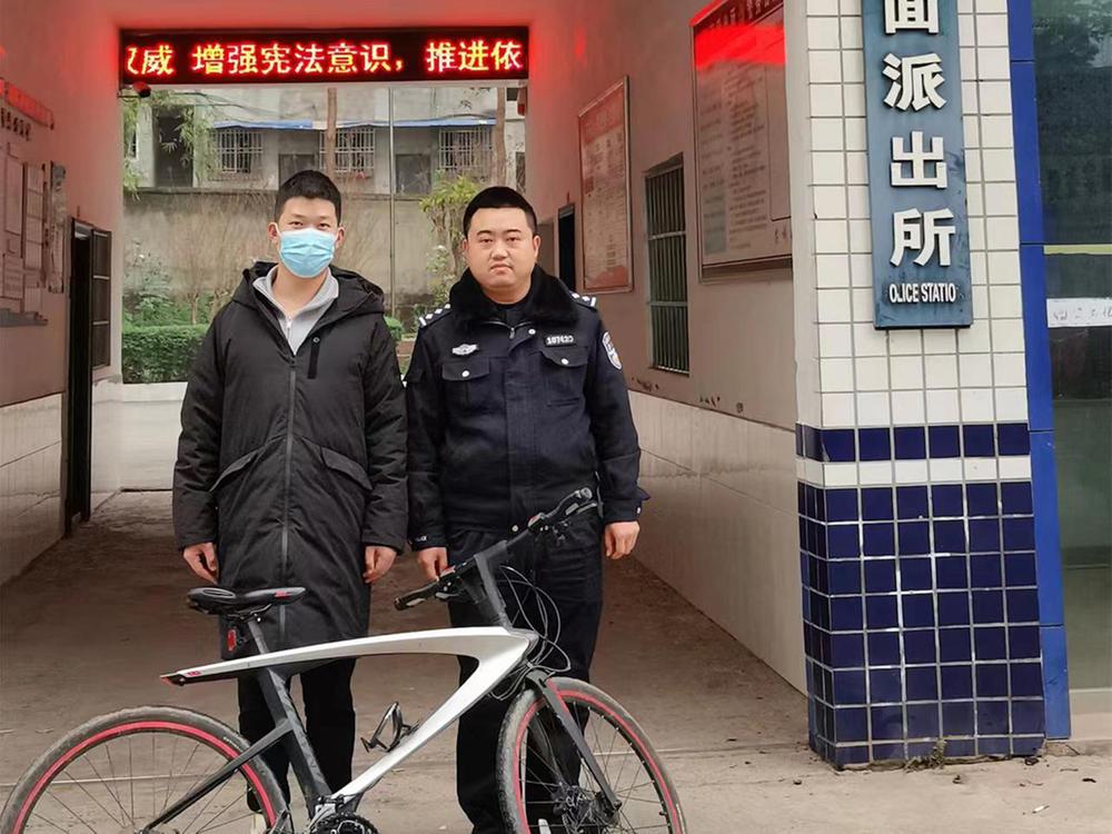 物归原主，武胜民警快速帮群众找回失物