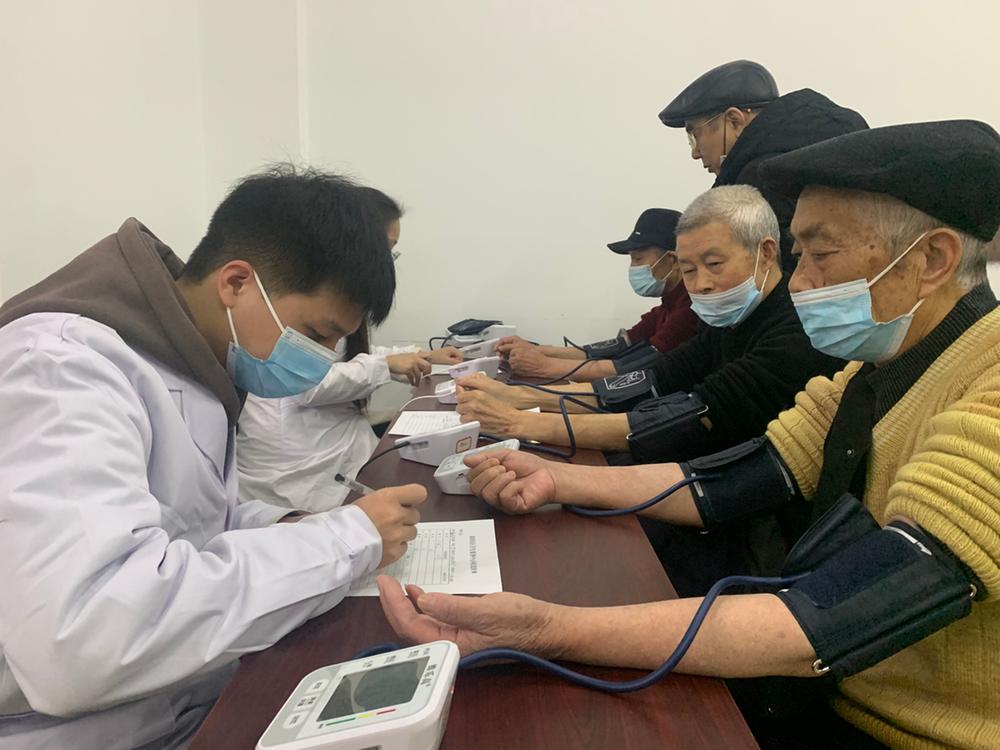 邻水县：全民免费体检 守护百姓健康