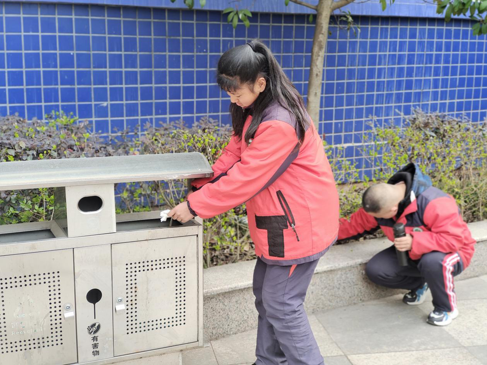 南江县特殊教育学校开展“爱绿护绿”植树节主题教育活动