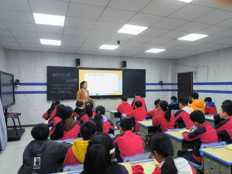 南江县长赤镇桥梁小学开展教学研讨活动