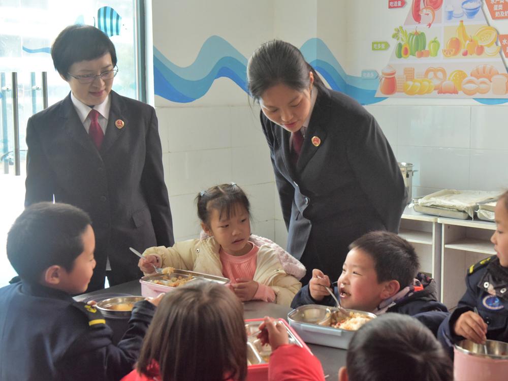 川渝携手护航未成年人健康成长