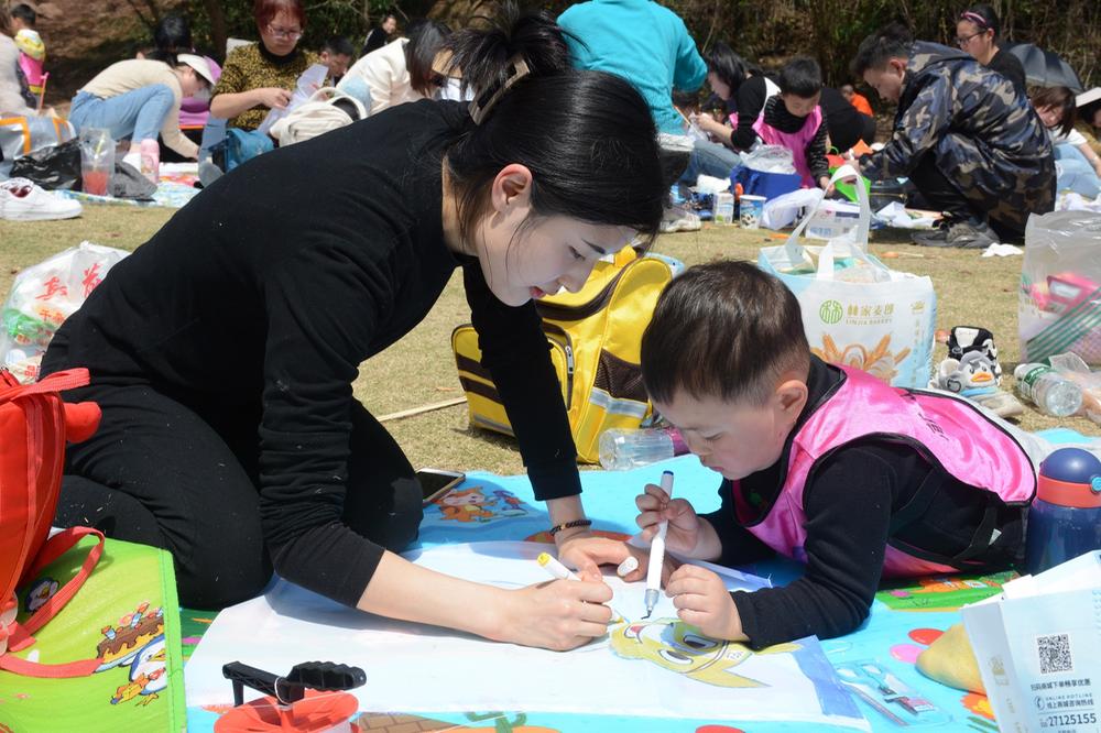 简阳市简城第三幼儿园萌娃迎大运