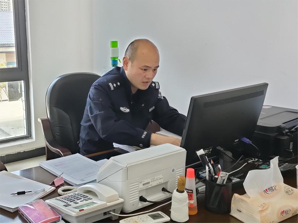 援助玉树灾区的忠诚卫士