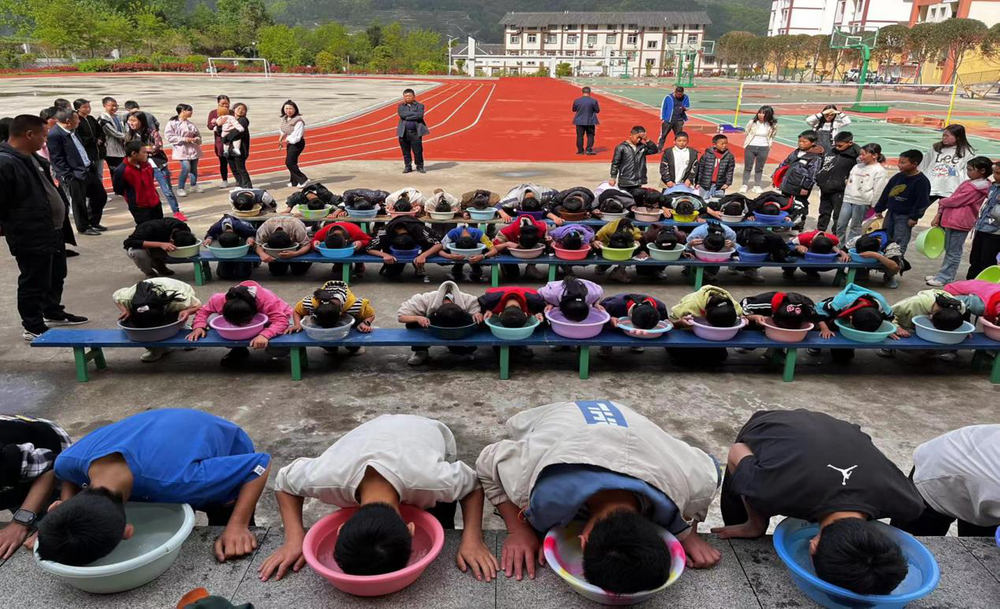 南江县桥亭镇九义校开展防溺水安全教育活动