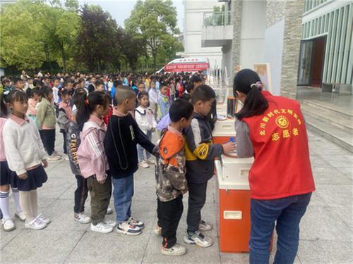 科普筑梦 呵护成长