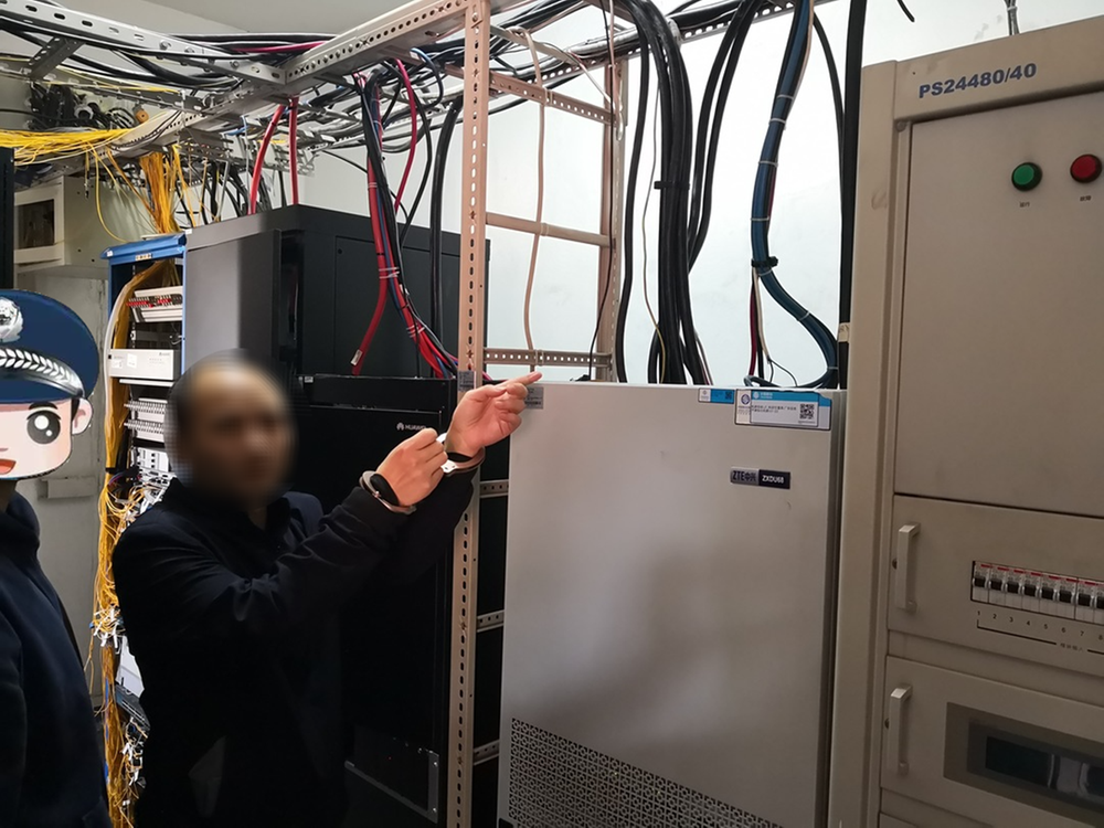 岳池县：偷电缆卖挣钱  不到6小时落网