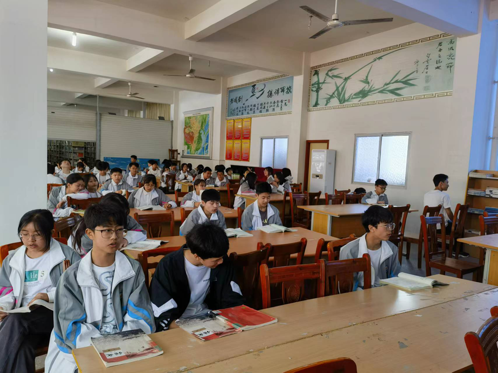 南江职中举行语文活动月系列活动