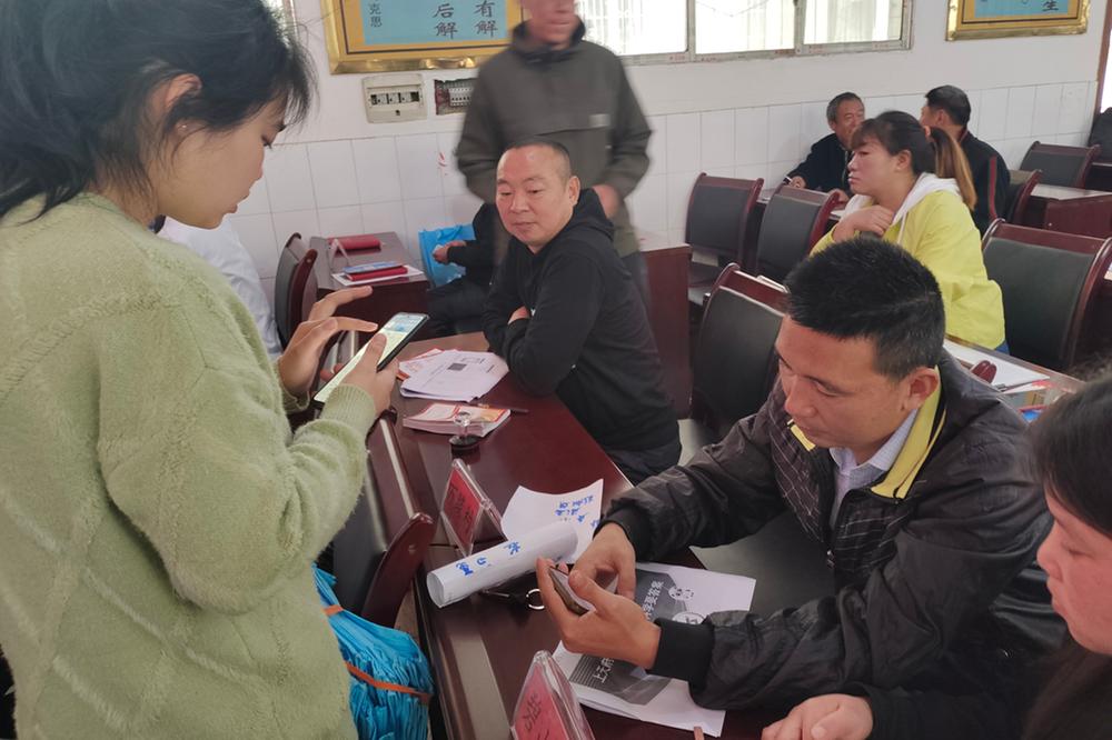 蓬安县科协深入金溪镇开展科普活动
