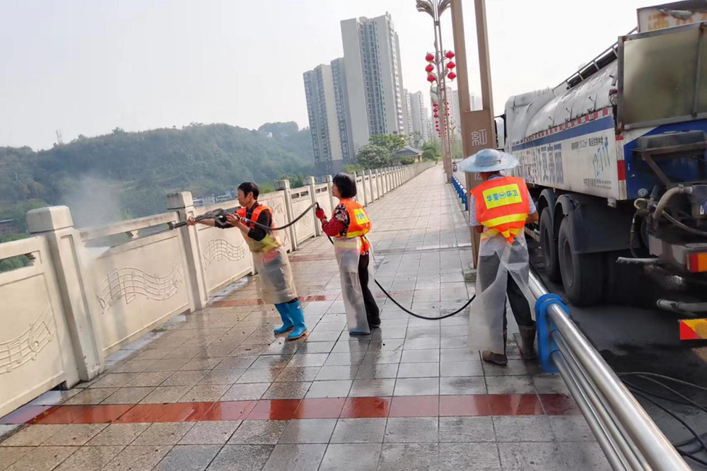 华蓥市综合行政执法局三措并举助力天府旅游名县环境整治