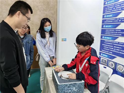 南江县桥梁社区校外活动辅导站结硕果