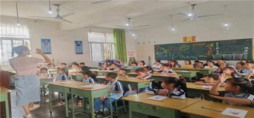 南江县坪河镇九义校开展幼小衔接活动