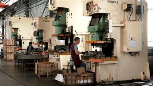 丹棱县：铆足干劲忙生产 冲刺工业经济“双过半”