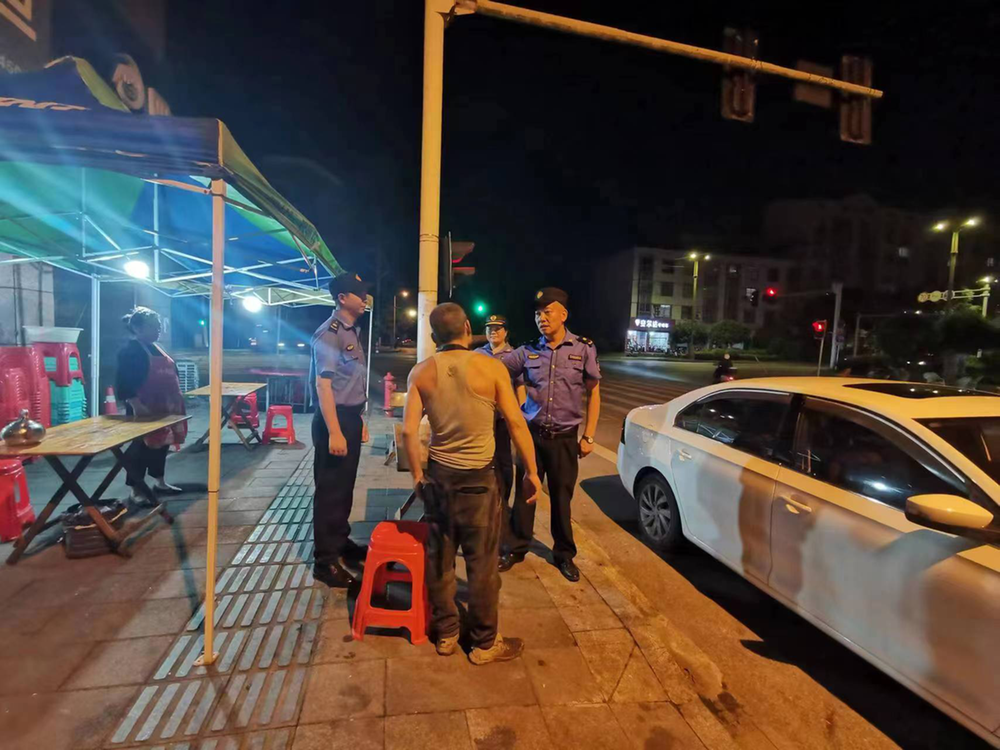 华蓥市综合行政执法局多措并举护航中、高考