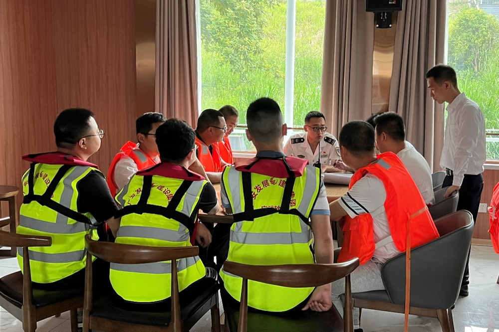 武胜县地方海事处开展防汛应急演练