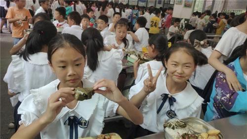 南江县正直小学开展“浓情端午 乐在其粽”主题活动