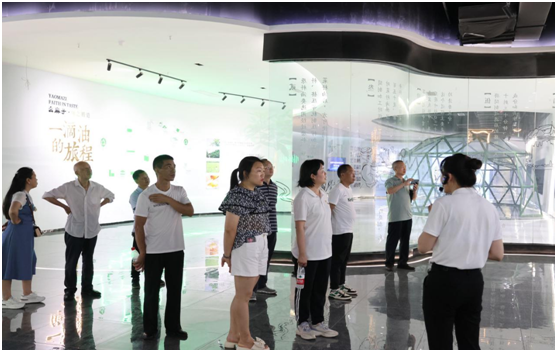 全国科技工作者日丨洪雅县科技工作者为科普工作建言献策