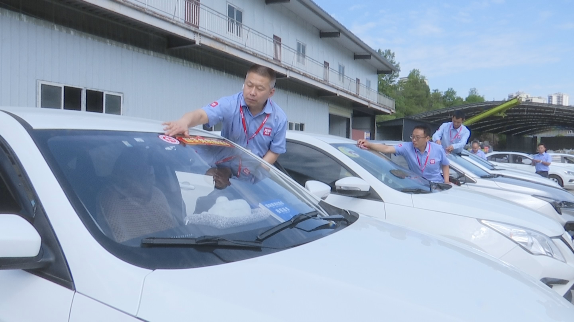 简阳市：“两考”在即 爱心护航