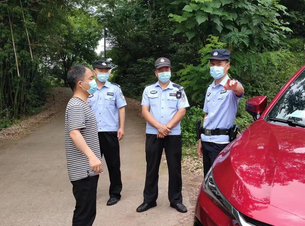 心系百姓守护平安  彰显人民警察情怀