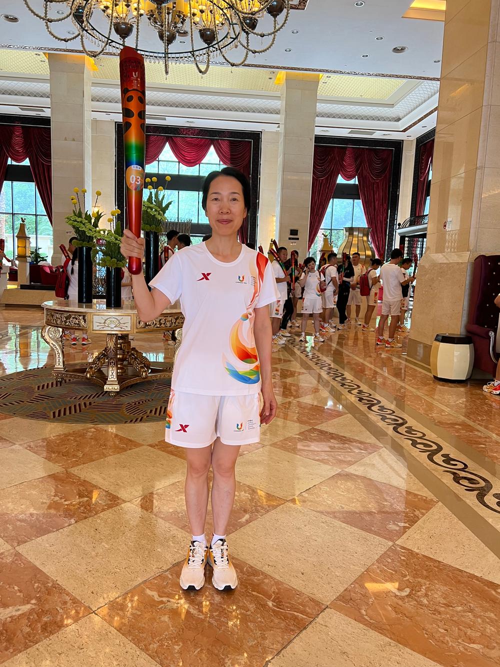 大运会火炬手严金秀：希望更多人爱上科研工作