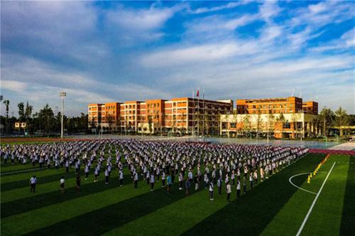 青神县：携手海亮 托起“学在青神”教育梦