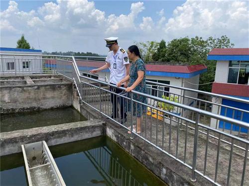 东兴区：共筑饮水安全“防护墙”
