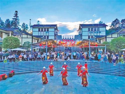 寻觅褶皱里的“光阴故事”