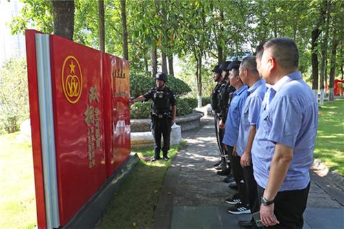 广安退役军人：建功家乡守初心 基层一线续“戎光”