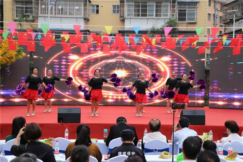 “迎中秋 庆国庆”｜成都东部新区石板凳街道文化惠民文艺演出好热闹