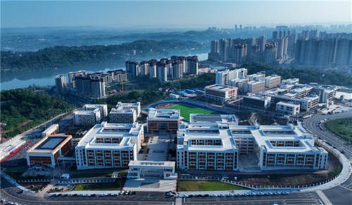 武胜县龙女湖中学：教育“同城融圈”的新地标