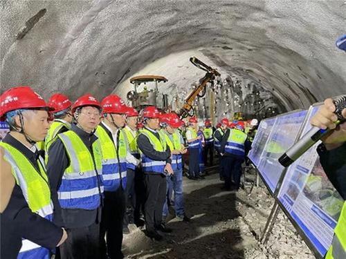 国内外院士专家齐聚  “问诊把脉”世界最长海底隧道