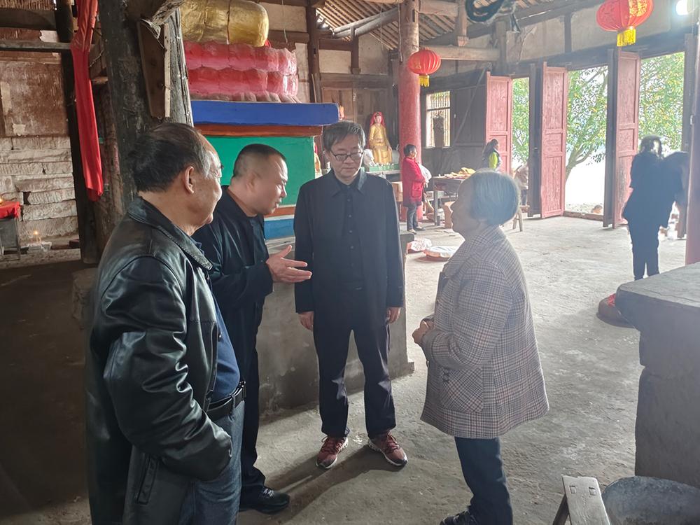 镇裕镇开展寺庙安全检查工作