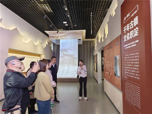 泸县科协党支部开展爱国主义主题党日活动