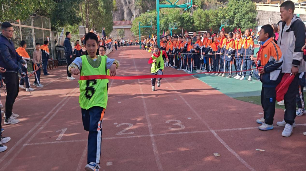 南江县朝阳活动站开展体育技能展示活动