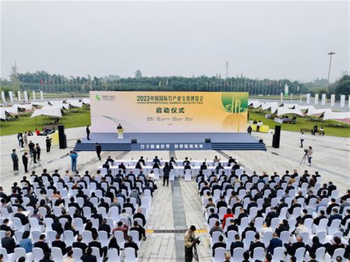 游客数量是人口的12倍！