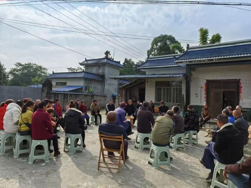 青神县：践行“四下基层” 守好为民初心