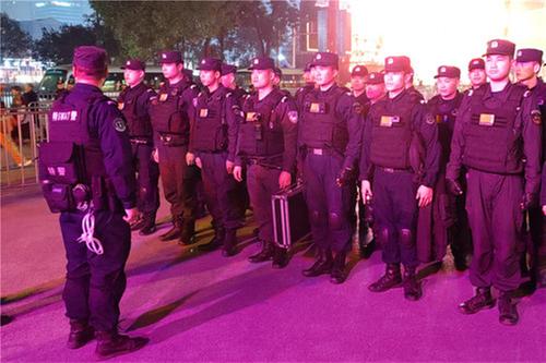 岳池县公安局圆满完成第七届“岳池杯”曲艺展演暨第十一届岳池农家文化旅游节系列活动安保工作