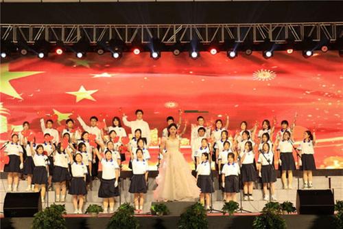 通江县职业高级中学“红歌”比赛庆元旦