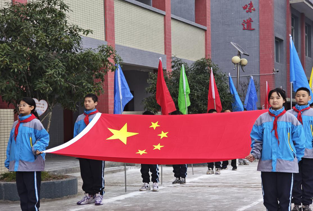 南江县龙渠小学举办第十一届冬季运动会