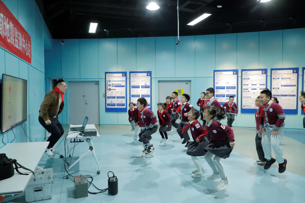 2023年成都市科技志愿服务活动线上培训会召开