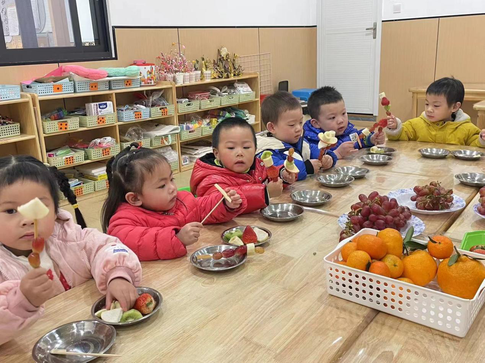 南江县杨梅幼儿园开展实践体验活动