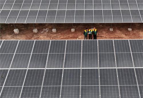 东兴区：首个太阳能提灌站护航现代农业