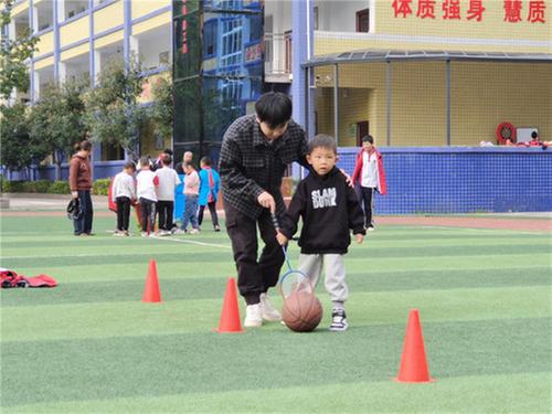 南江县特殊教育学校开展第五届趣味运动会