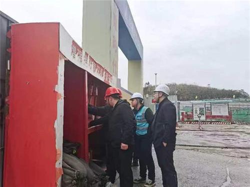 成都东部新区石板凳街道开展安全生产“打非治违”集中整治专项行动