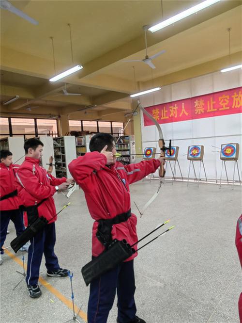 南江县召开校外教育年度工作会